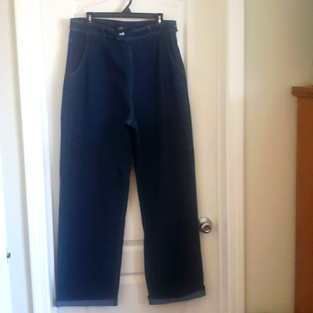 Vintage style  high waisted jeans